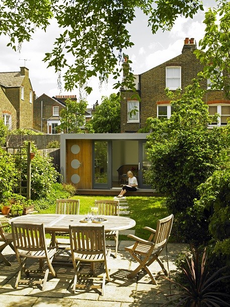 A Cuberno garden room in a Battersea garden