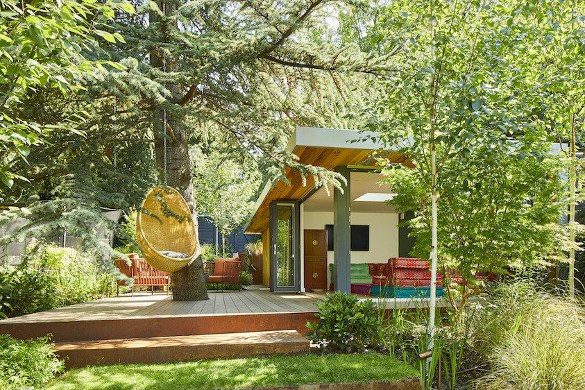 Artist garden room with outdoor patio