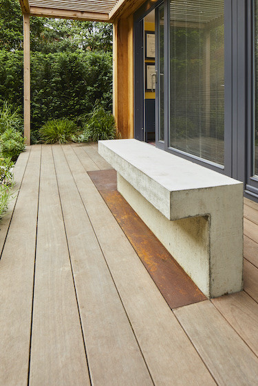 Garden studio with outdoor decking area